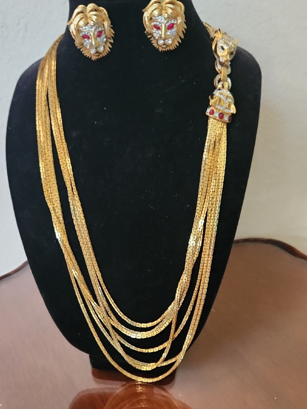 Nina Ricci Paris Vintage Gold-Tone Multi-Strand Lion Head Necklace & Earring Set